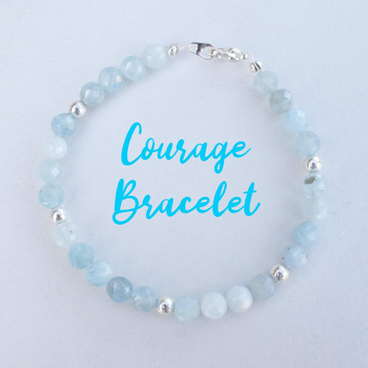 Aquamarine healing crystal Bracelet to encourage Courage & Strength - 3Rosebudsco.com